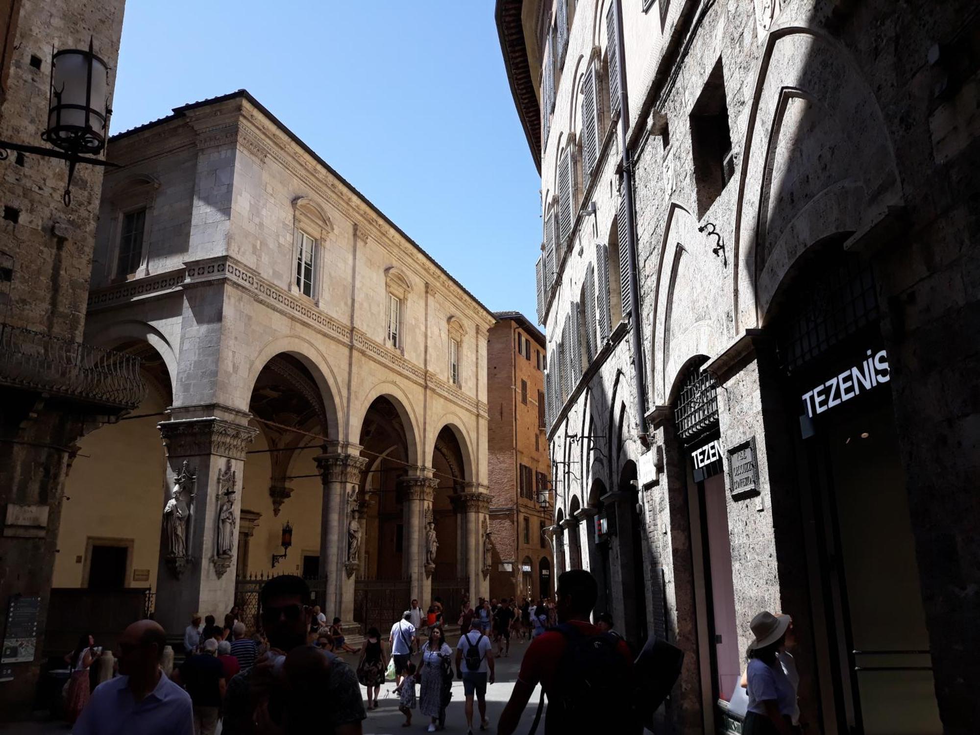 Hotel Minerva Siena Luaran gambar
