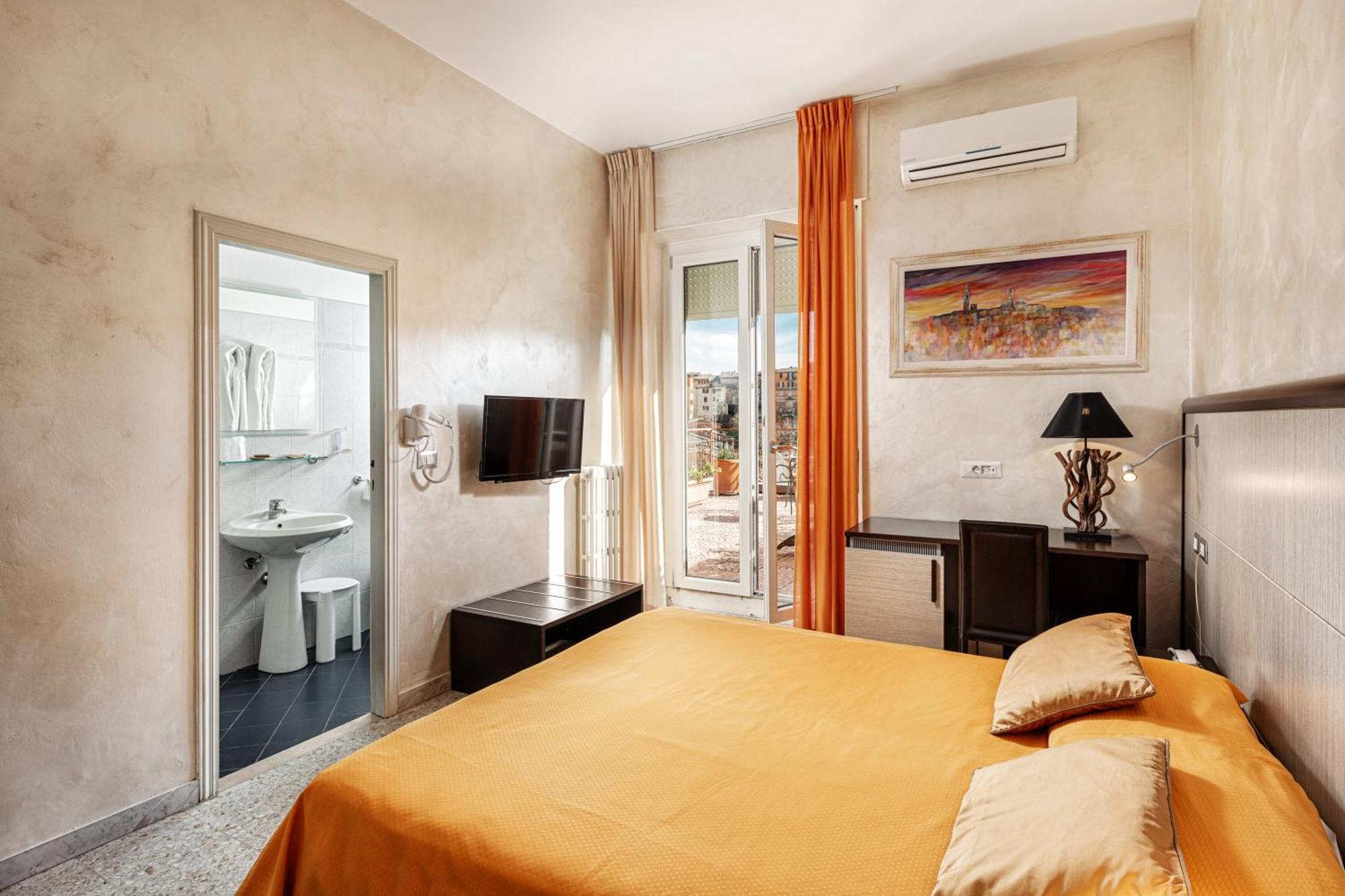 Hotel Minerva Siena Luaran gambar